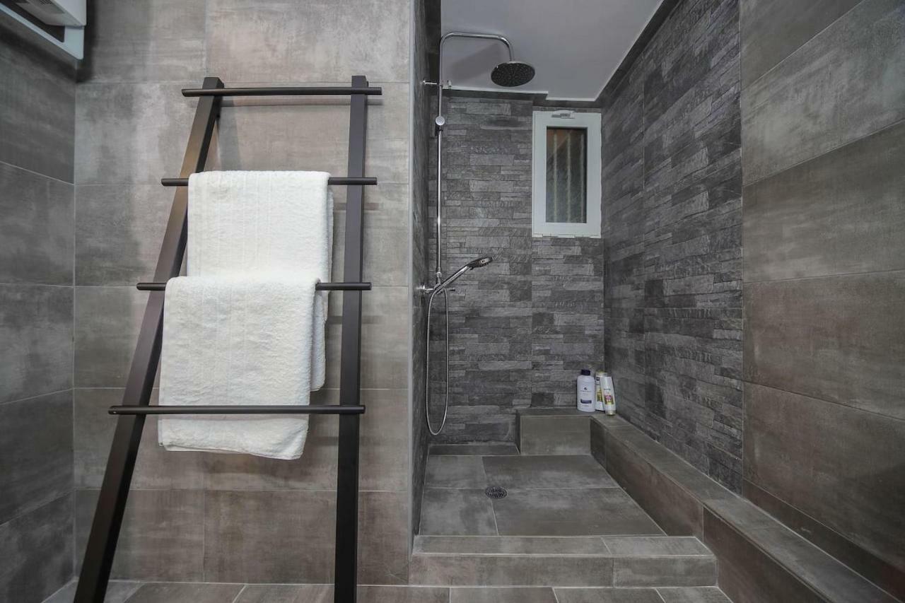 Charming Apartment Near Panathenaic Stadium Bagian luar foto