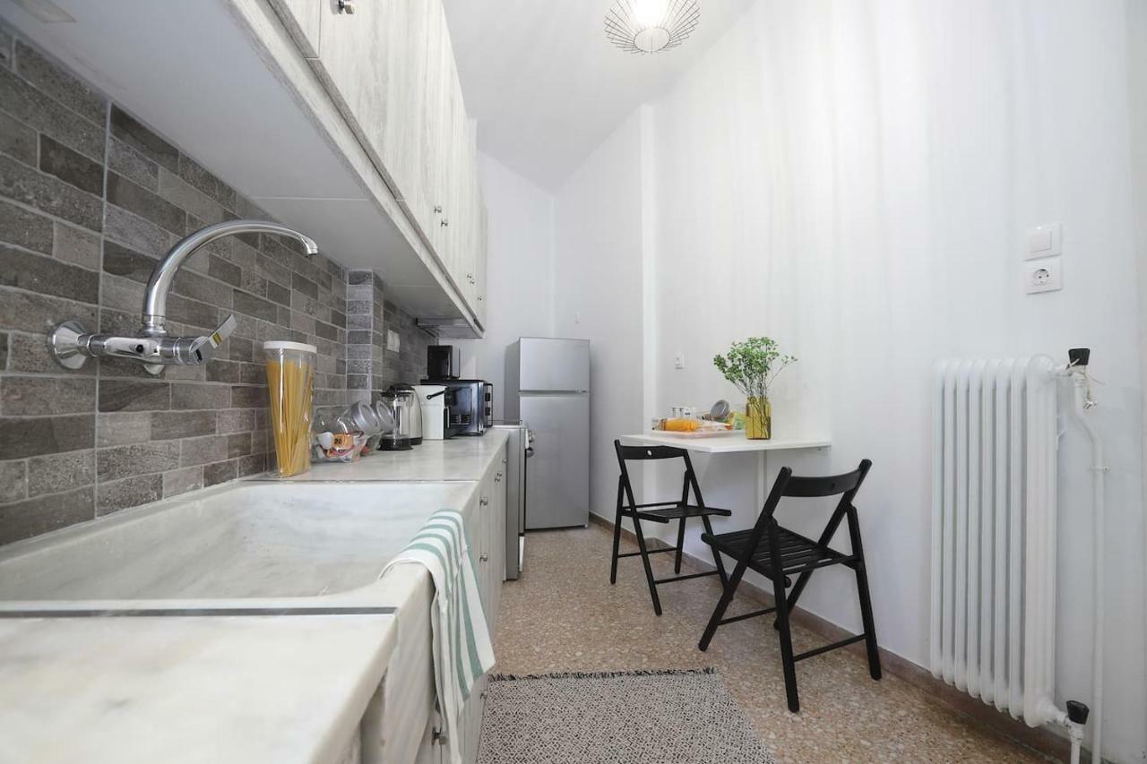 Charming Apartment Near Panathenaic Stadium Bagian luar foto