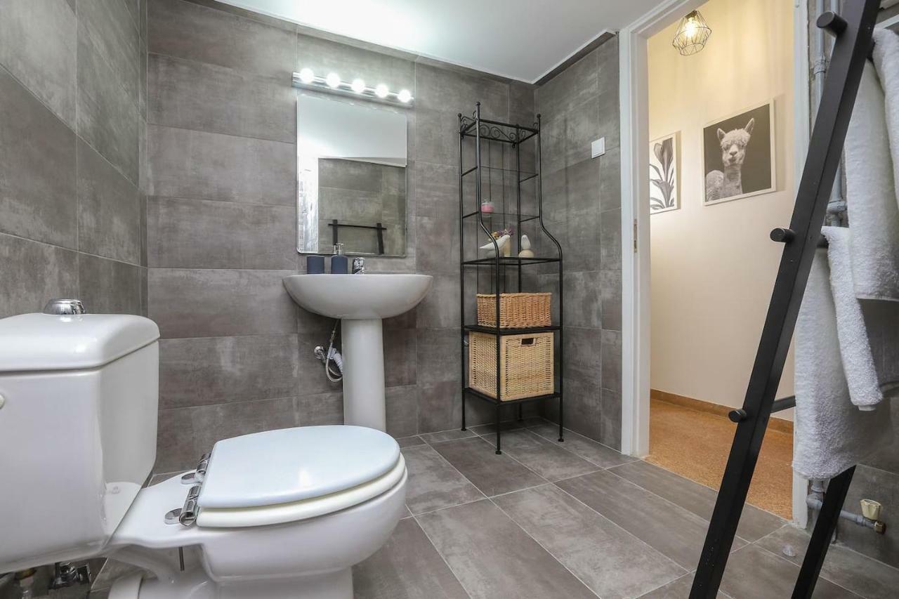 Charming Apartment Near Panathenaic Stadium Bagian luar foto