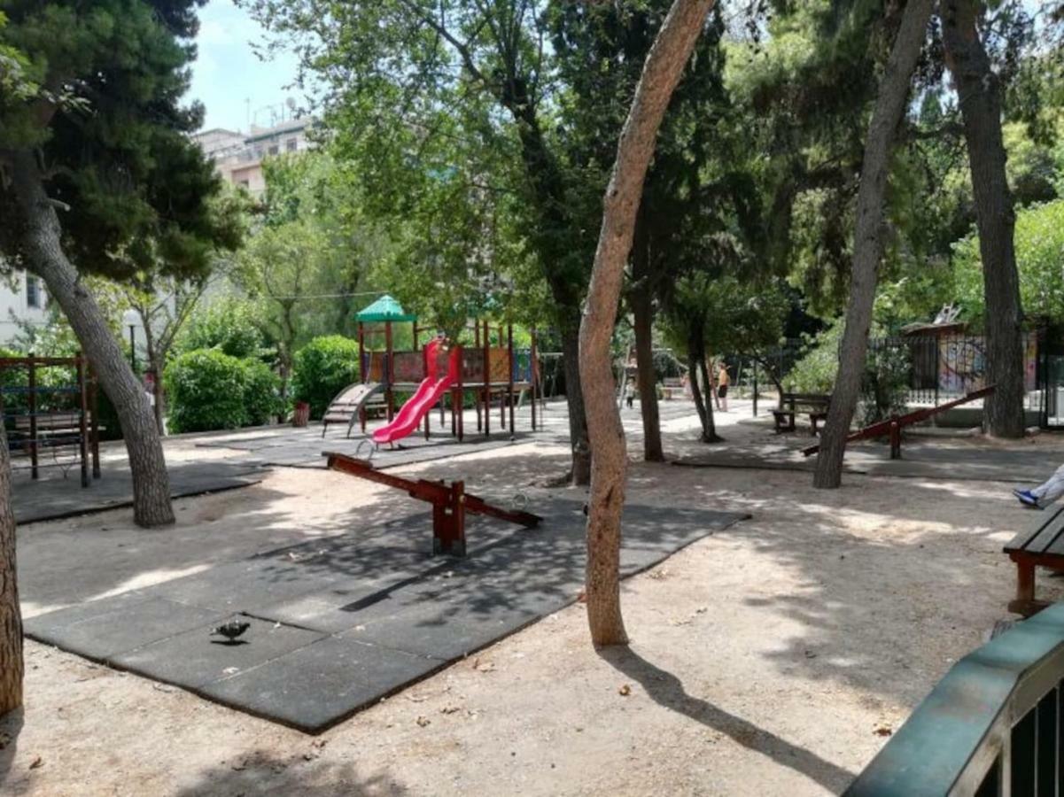 Charming Apartment Near Panathenaic Stadium Bagian luar foto